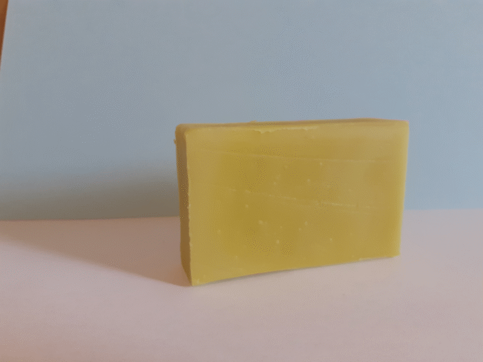 SAVON SECRET de CITRONNELLE  BIO -  Propriétés adoucissantes et antioxydantes - Répulsif contre les moustiques – Image 1